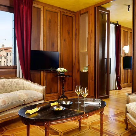 Hotel Palazzo Venart Luxury 5*