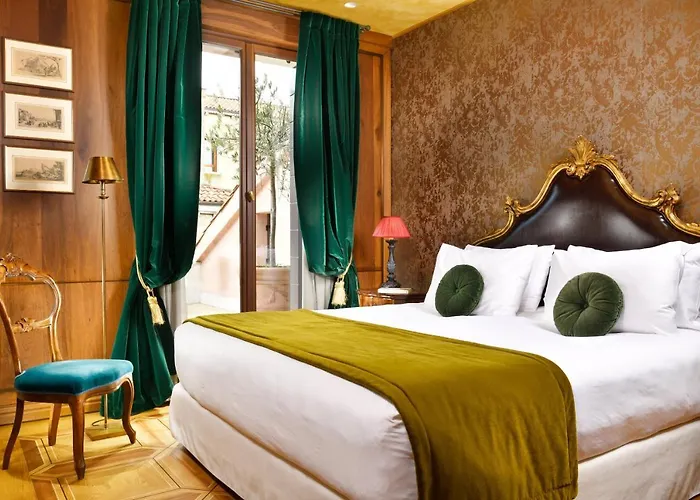 パラッツォ ヴェーナルト ラグジュアリー 5*