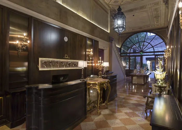 パラッツォ ヴェーナルト ラグジュアリー 5*