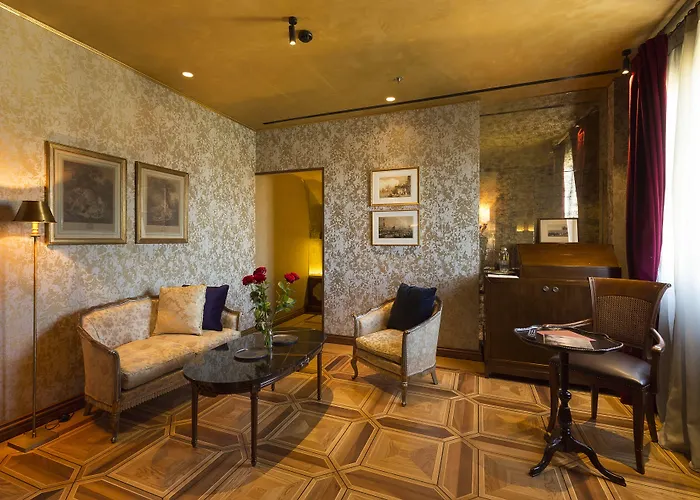 ホテル パラッツォ ヴェーナルト ラグジュアリー