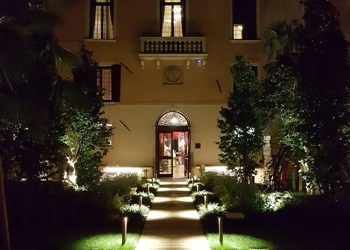 ホテル パラッツォ ヴェーナルト ラグジュアリー 5*