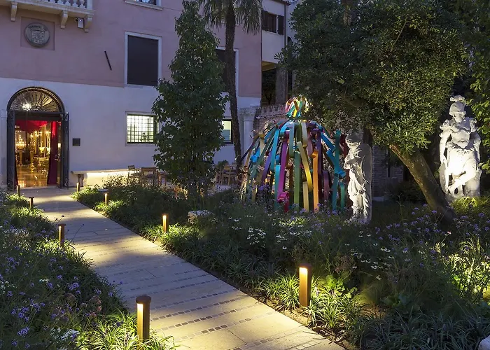 パラッツォ ヴェーナルト ラグジュアリー