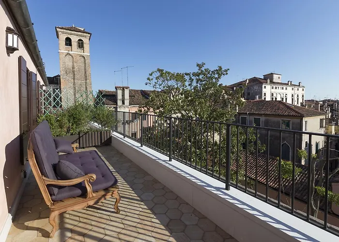 パラッツォ ヴェーナルト ラグジュアリー ヴェネツィア