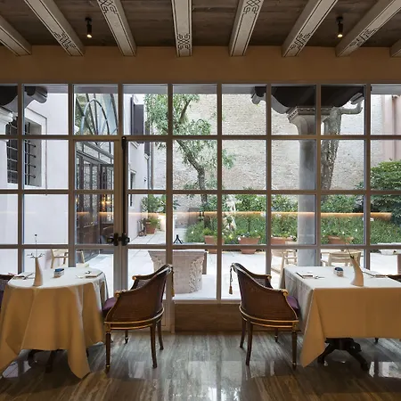 بالاتزو فينآرت لاكجري فندق 5*